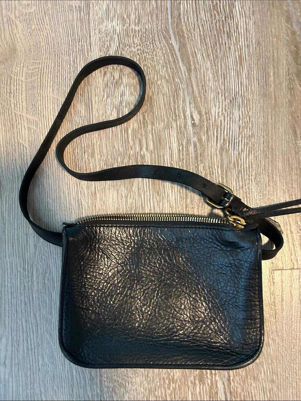 Madewell Black Leather Crossbody with Gold Hardware - Picture 5 of 5